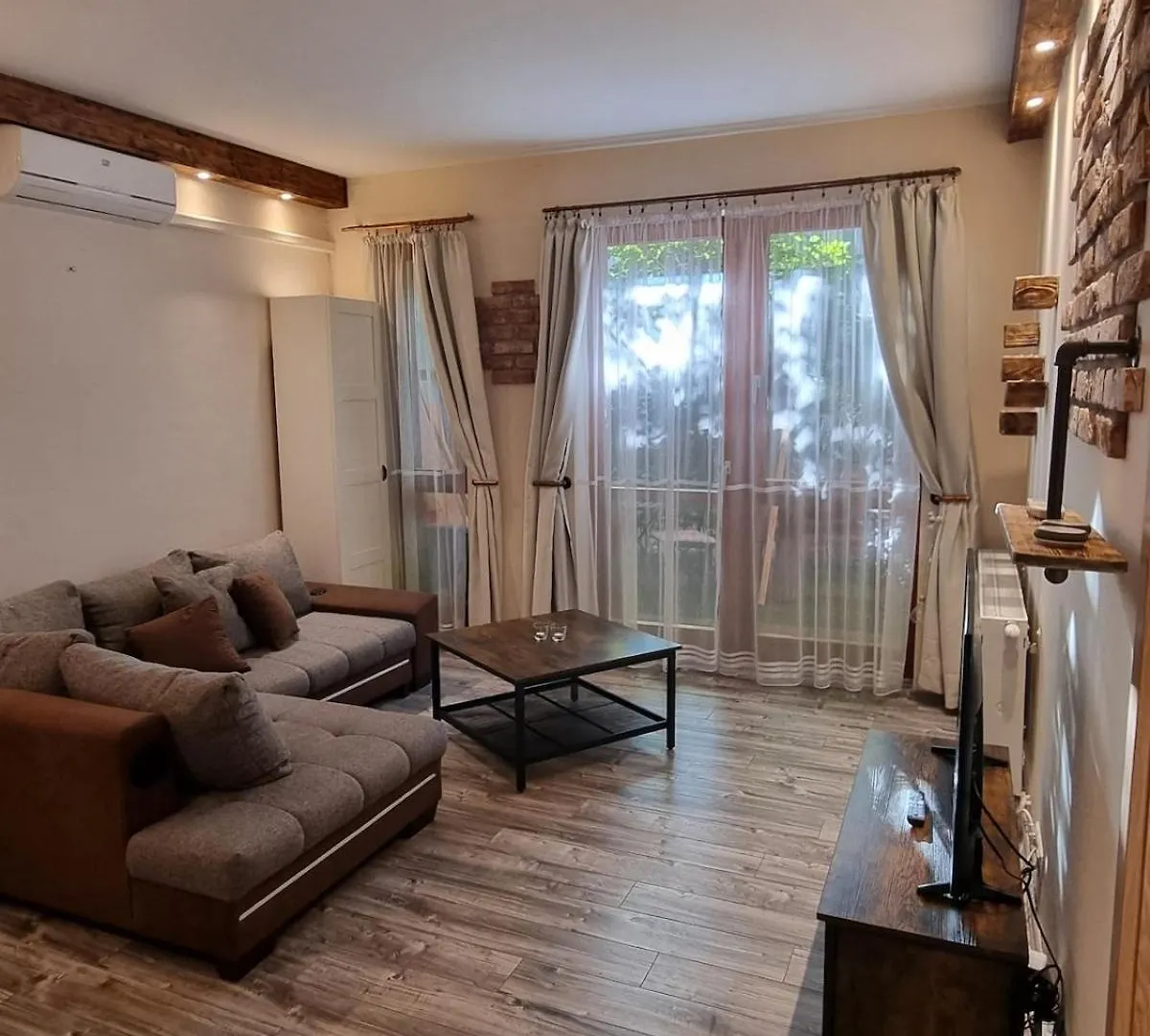 Center Budapest Vintage House